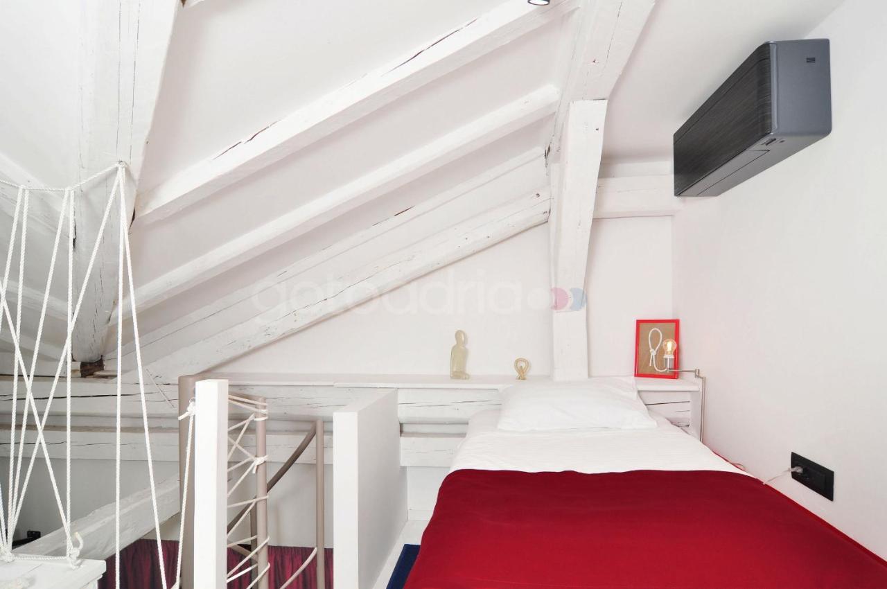 Beachfront Deluxe B&B Макарська Екстер'єр фото